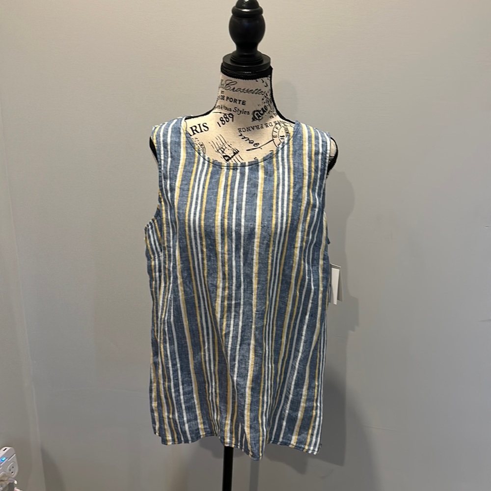 Awesome bohemian style linen top. New. Size L.